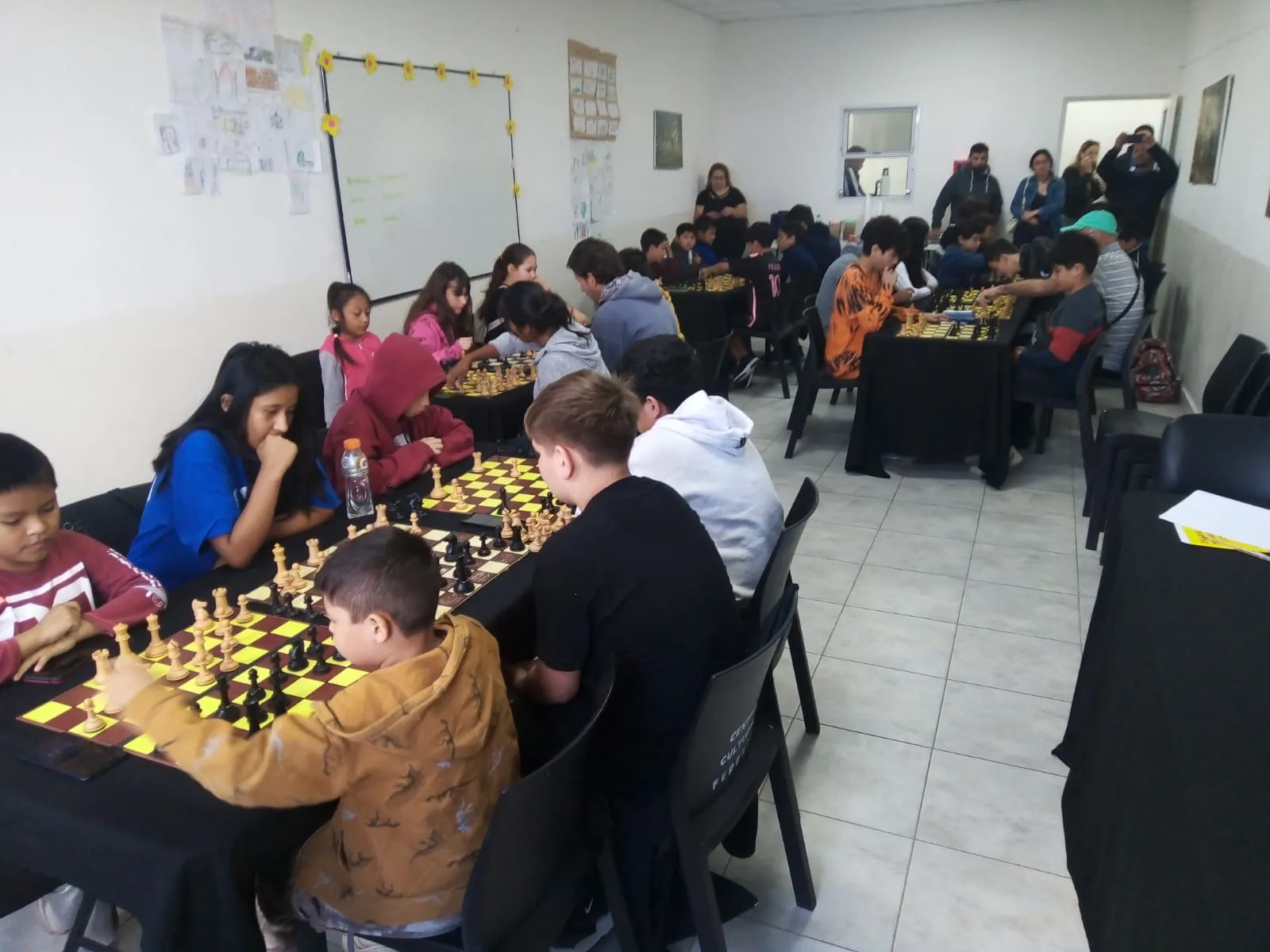 La Escuela Municipal de Ajedrez cerró el año con un torneo abierto