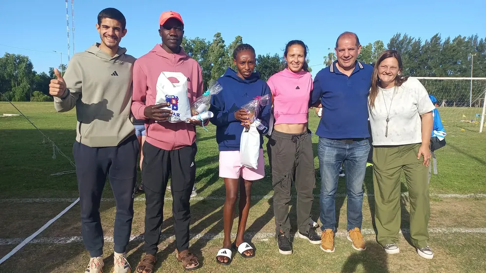 atletismo, visita de atletas de kenia 6