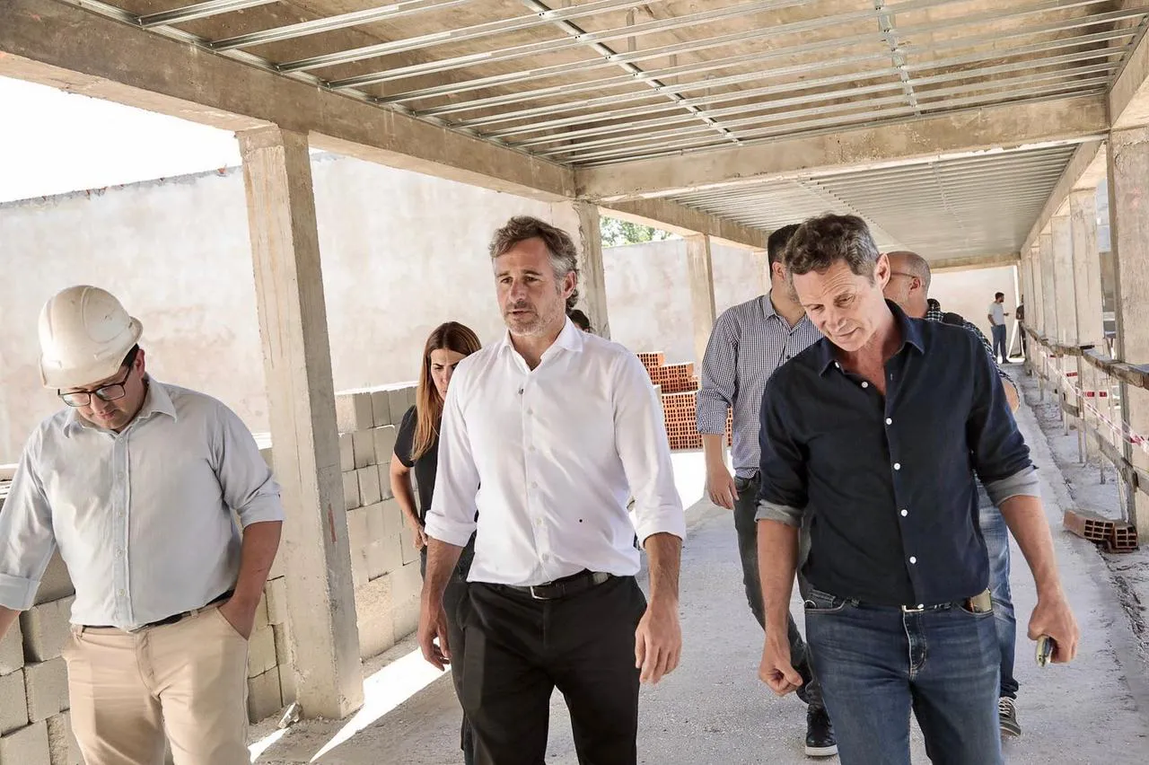 WhatsApp Image 2025-10-15 at 17.17.24 (1)