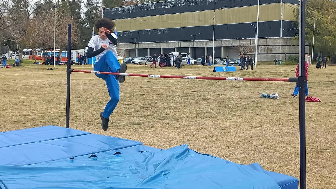 Etapa Regional de atletismo Sub 18 11