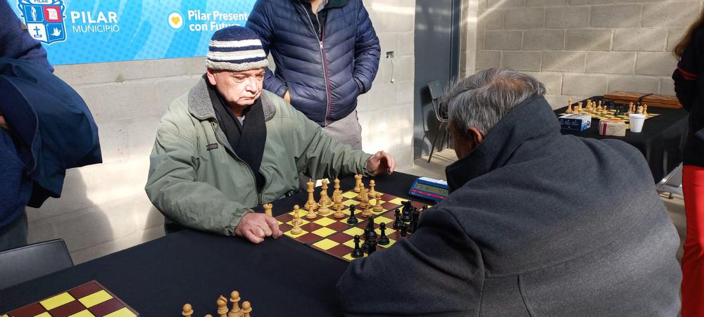 Ajedrez, Héctor Facino Adultos Mayores