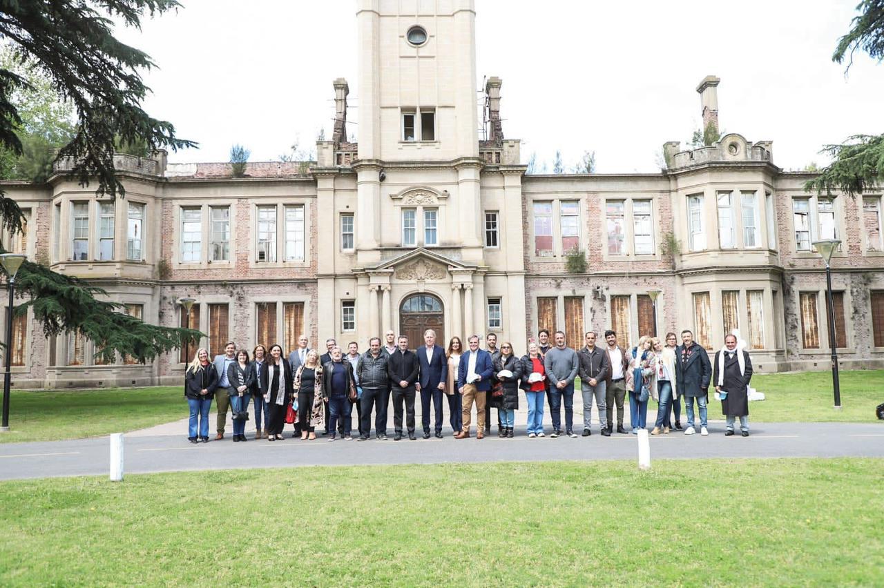 eb345377-9e1f-4067-8225-7a525dc44026