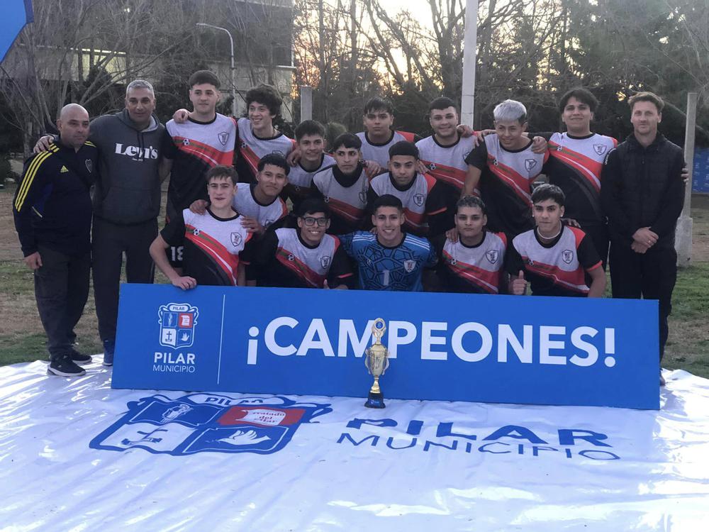Liga Municipal de Fútbol Sub 18 Pelota de Trapo campeón zona A