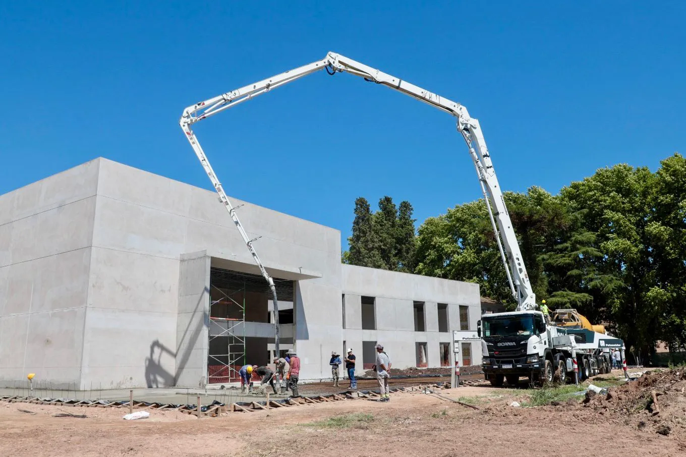 WhatsApp Image 2026-01-16 at 18.04.05