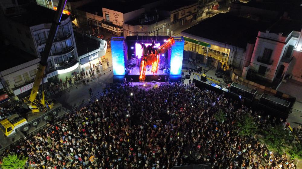 b2e9b76f-8d42-4c5e-8371-0aa4c64f69ff