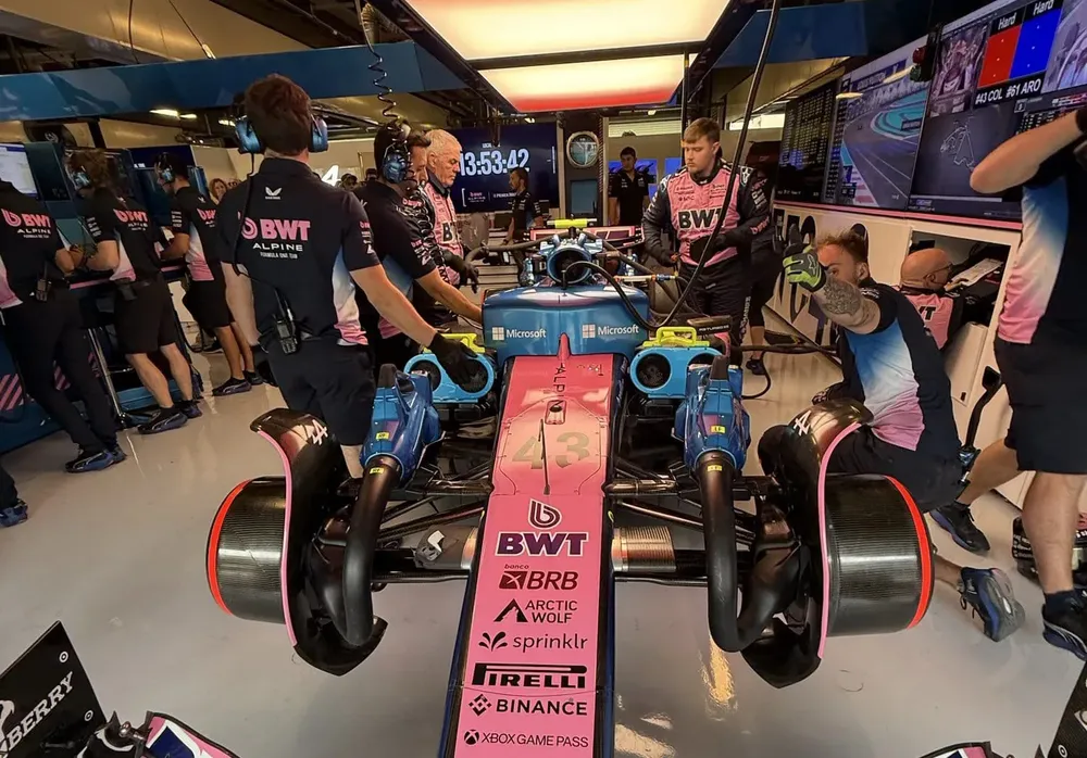 WhatsApp Image 2025-12-06 at 08.40.02