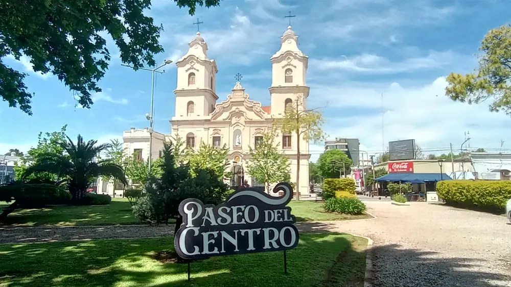 WhatsApp Image 2025-10-19 at 17.05.50