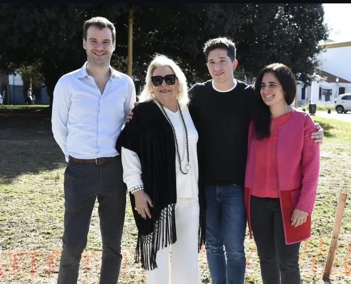 WhatsApp Image 2025-10-21 at 11.49.00